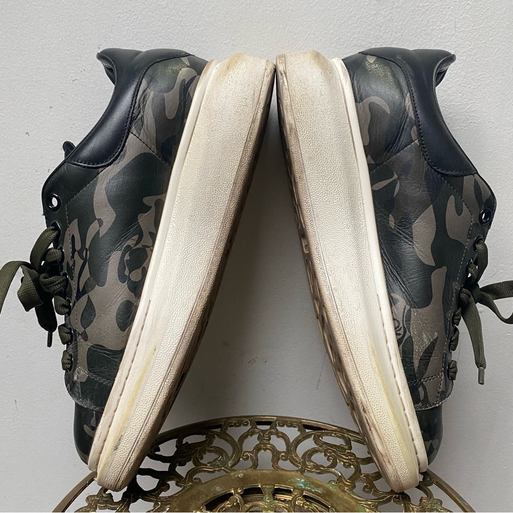 Alexander McQueen Oversized Camo Sneakers - Picture 8 of 14